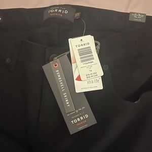 Bombshell skinny black jeans. Never worn